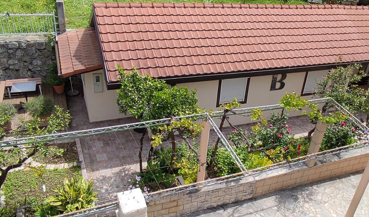 Apartments Peranovic Cattaro Esterno foto