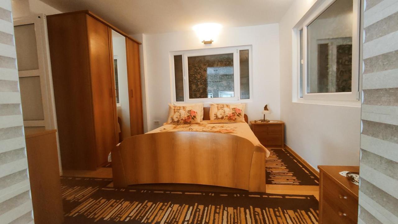 Apartments Peranovic Cattaro Esterno foto