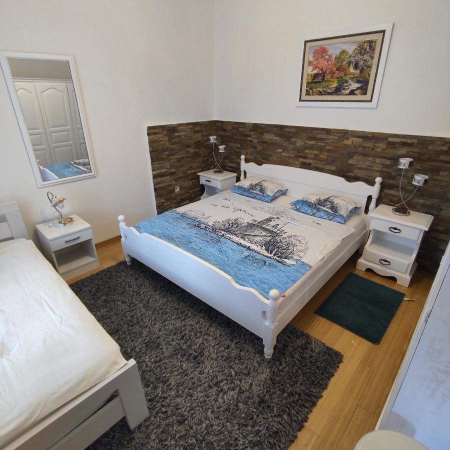 Apartments Peranovic Cattaro Esterno foto