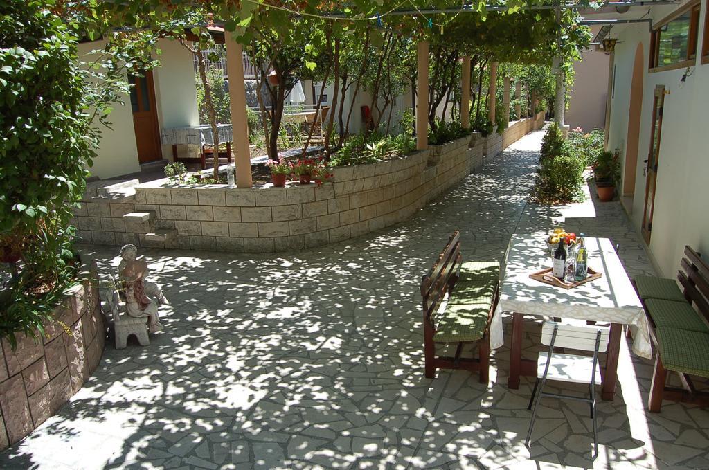 Apartments Peranovic Cattaro Esterno foto