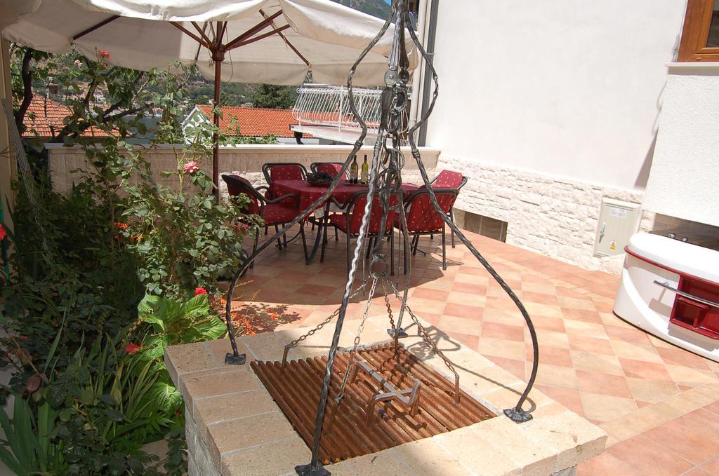 Apartments Peranovic Cattaro Esterno foto